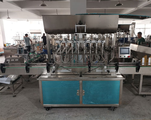 What are the characteristics of liquid filling machines?